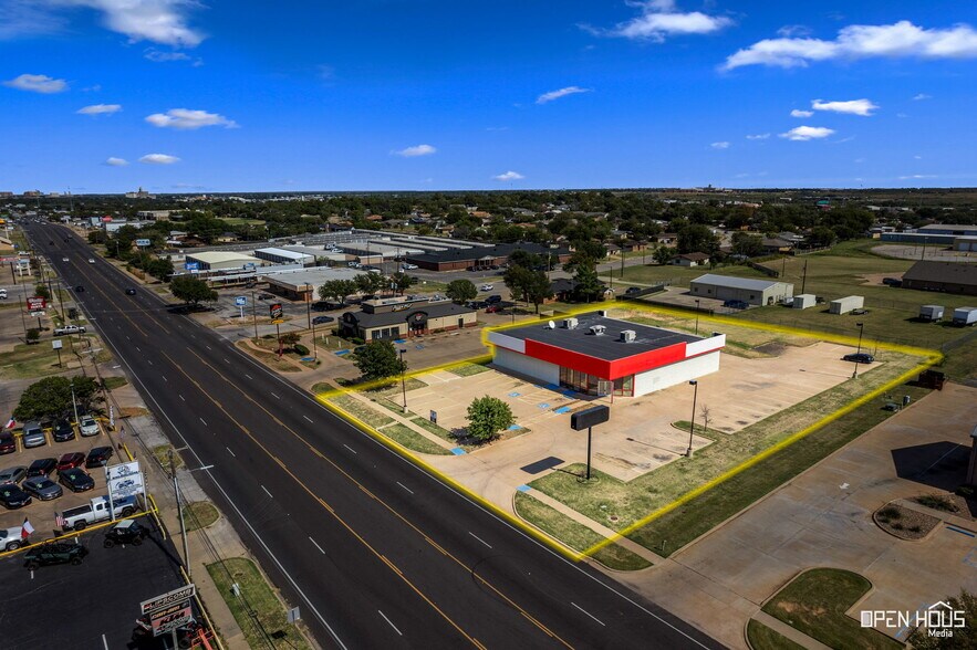 4205 Old Jacksboro Hwy, Wichita Falls, TX à louer - Photo du bâtiment - Image 1 de 22