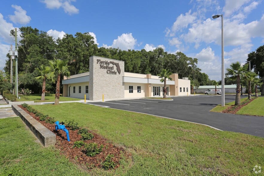 6606 Stadium Dr, Zephyrhills, FL à vendre - Photo du bâtiment - Image 2 de 31
