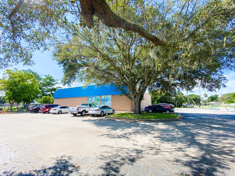 2590 Havendale Blvd, Winter Haven, FL for sale - Building Photo - Image 2 of 17
