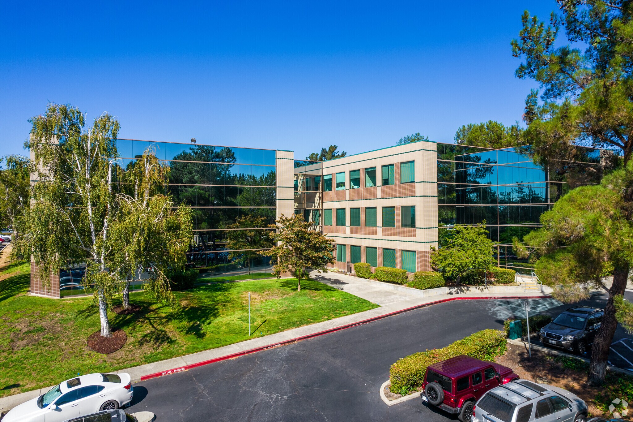 111 Deerwood Rd, San Ramon, CA à louer Photo du bâtiment- Image 1 de 25