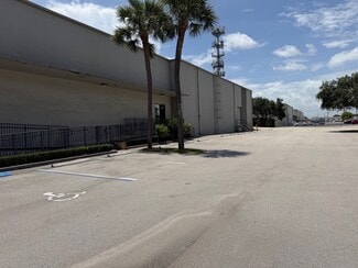Plus de détails pour 150 W Yamato Rd, Boca Raton, FL - Industriel à vendre