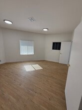 111 N Robertson Blvd, Beverly Hills, CA à louer Photo intérieure- Image 2 de 8