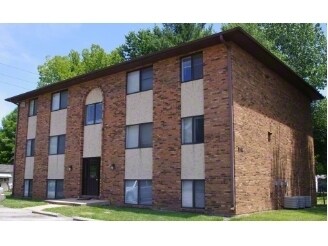 2101-2109 Scheel St, Belleville, IL à vendre - Photo du bâtiment - Image 2 de 2