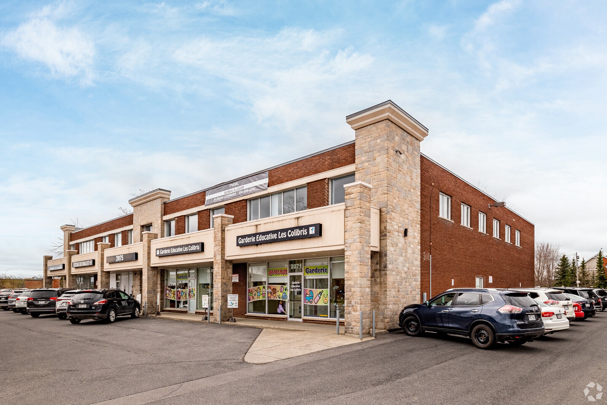 2071-2079 Av Victoria, Saint-lambert, QC à louer Photo du bâtiment- Image 1 de 5