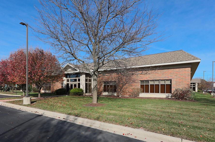 1776 Legacy Cir, Naperville, IL for lease - Building Photo - Image 1 of 8