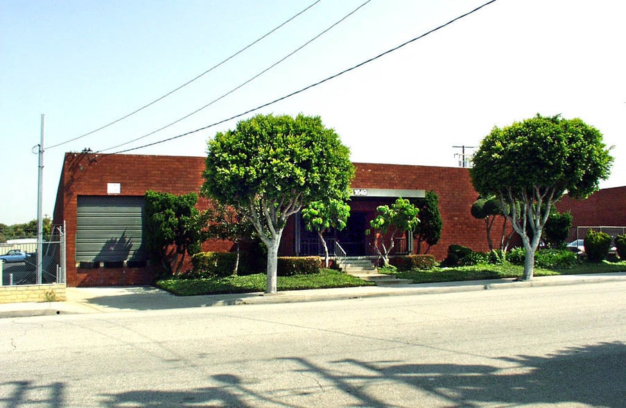 1649-1653 W 132nd St, Gardena, CA for lease - Building Photo - Image 2 of 4