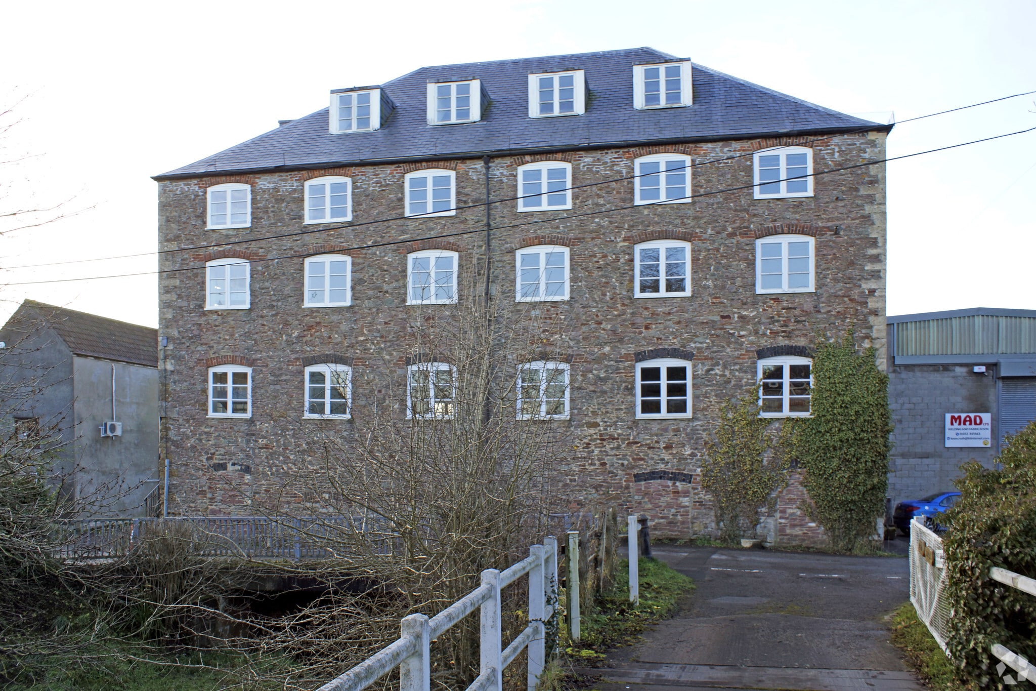 New St, Charfield for lease Primary Photo- Image 1 of 6