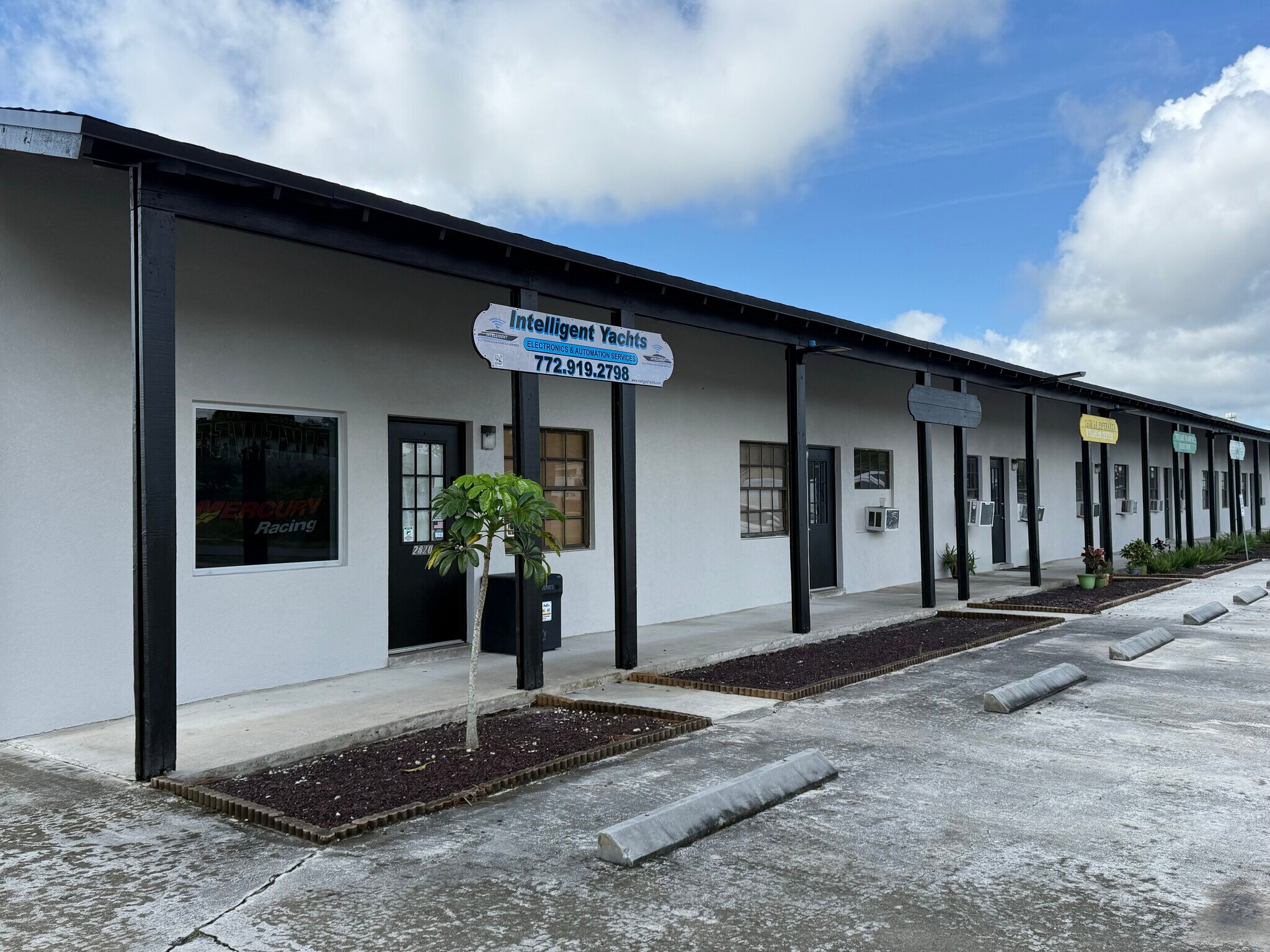 2750-2820 SE Fairmont St, Stuart, FL à vendre Photo du bâtiment- Image 1 de 1