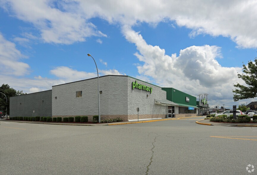 20151 Fraser Hwy, Langley, BC à louer - Photo principale - Image 1 de 11