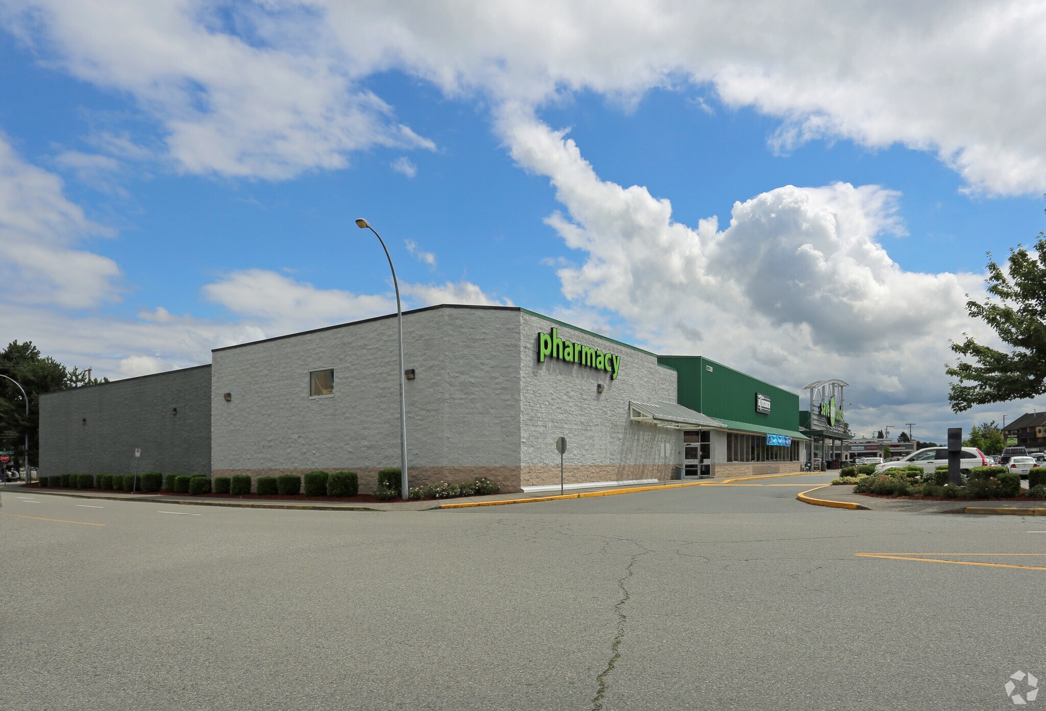 20151 Fraser Hwy, Langley, BC à louer Photo principale- Image 1 de 12