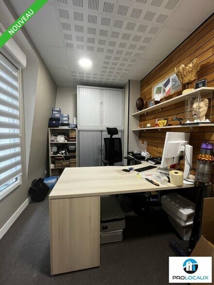 Office in Vineuil-Saint-Firmin for sale - Interior Photo - Image 3 of 5