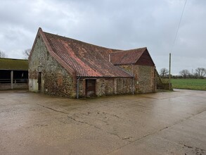 Setch Rd, Gayton à louer Photo du bâtiment- Image 2 de 3