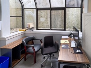 5-9 Parker Rd, Osterville, MA for lease Interior Photo- Image 2 of 6