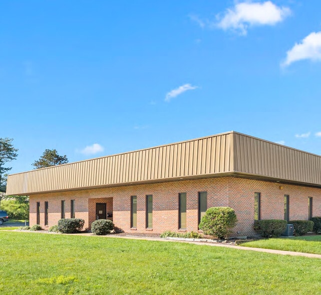 20 Scotland Blvd, Bridgewater, MA for lease - Building Photo - Image 1 of 21