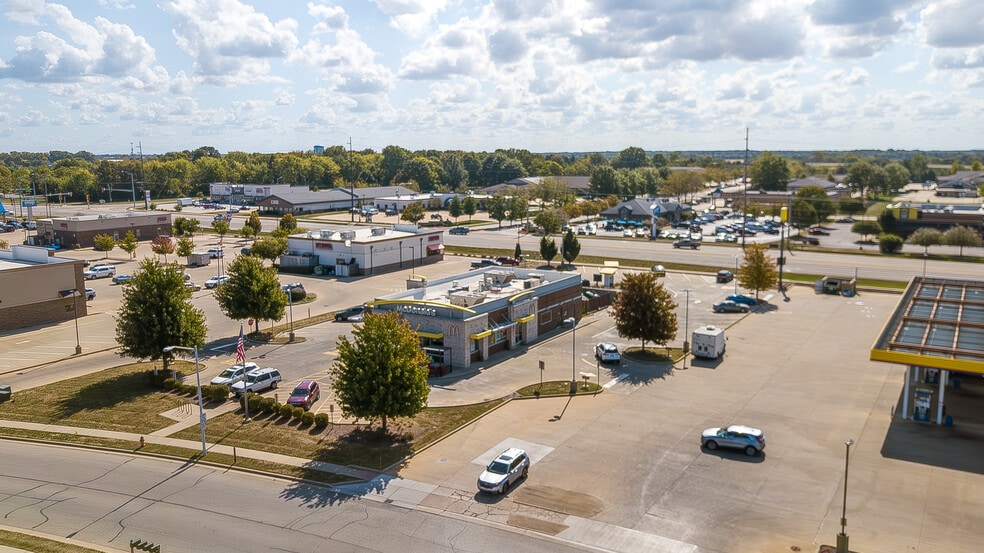 4300 Wabash Ave, Springfield, IL à vendre - Photo du bâtiment - Image 2 de 4