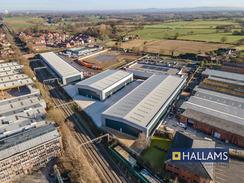 Block B Manor Ln, Crewe à louer - Photo du bâtiment - Image 3 de 20