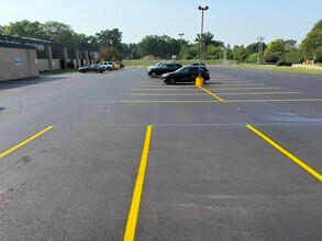 4242 W Bryn Mawr Ave, Chicago, IL for lease Interior Photo- Image 2 of 9