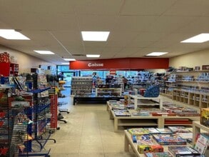 8235-8355 Rue Notre-Dame E, Montréal, QC for lease Interior Photo- Image 2 of 3