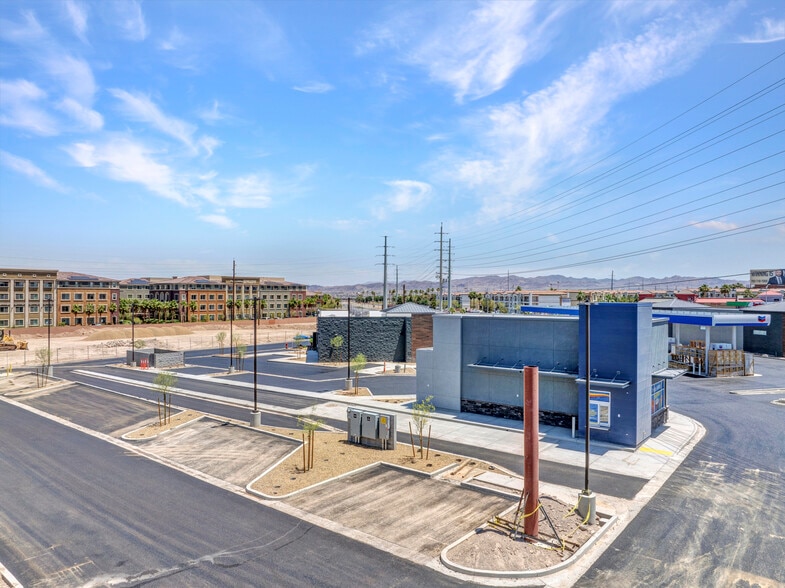6375 Boulder Hwy, Las Vegas, NV for sale - Building Photo - Image 2 of 4