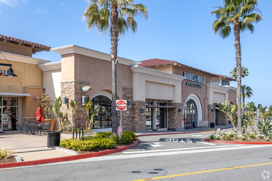 2217-2739 Vista Way, Oceanside, CA for lease - Building Photo - Image 3 of 86