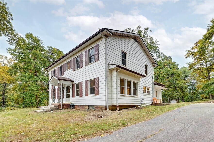 1505 W 17th St, Bloomington, IN for sale - Building Photo - Image 2 of 75