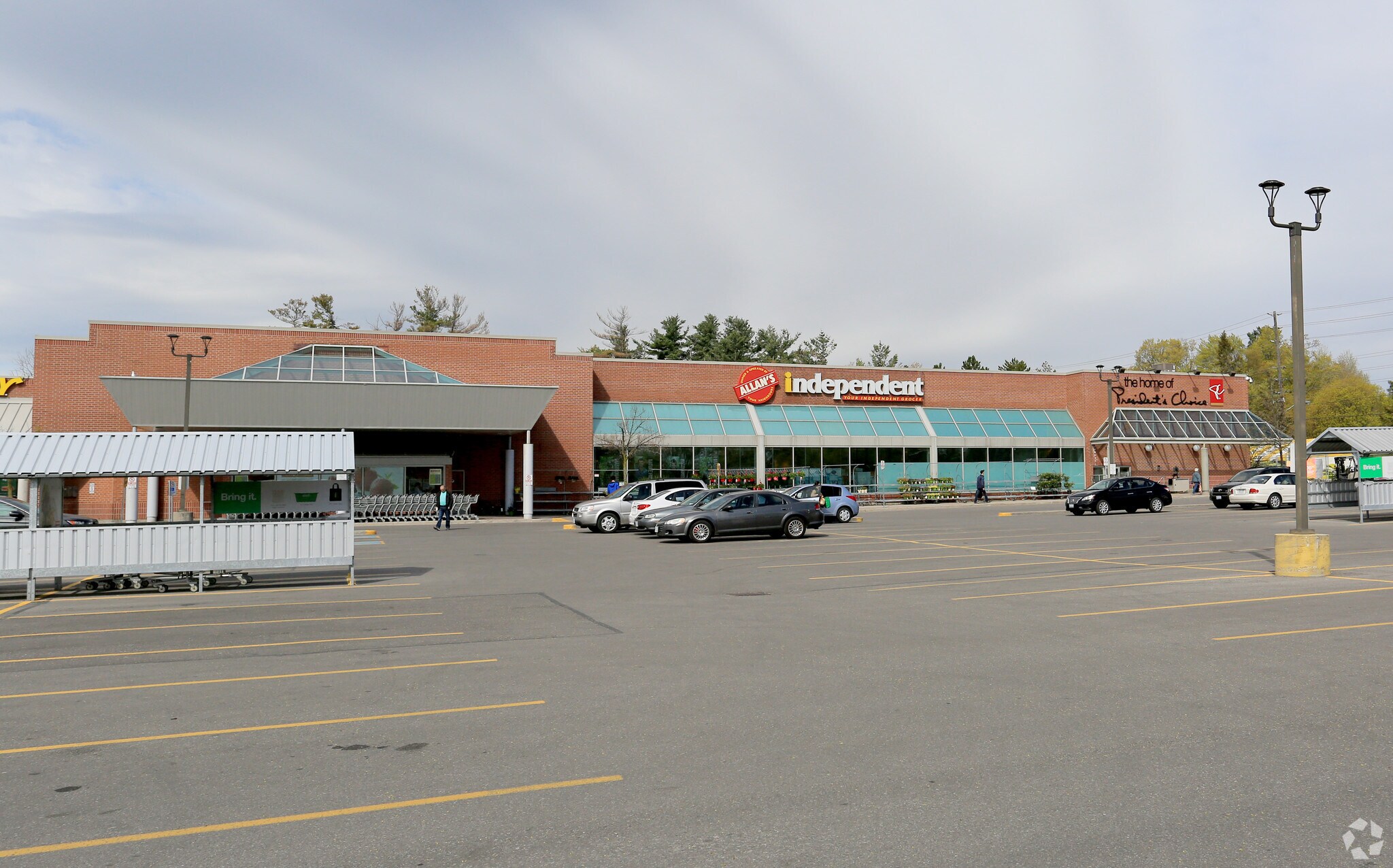 1900 Dixie Rd, Pickering, ON à vendre Photo du bâtiment- Image 1 de 1