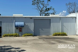 1657 University Pky, Sarasota, FL à louer Photo du bâtiment- Image 1 de 5