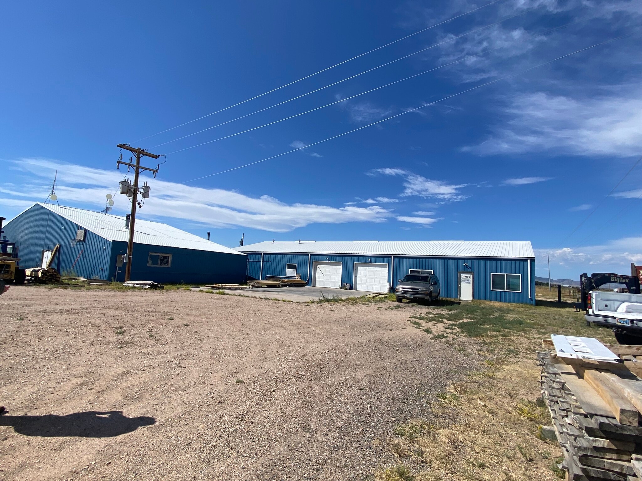 1512 State Highway 230, Laramie, WY à vendre Photo du bâtiment- Image 1 de 43
