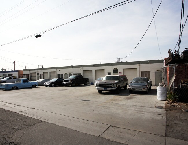 Plus de détails pour 8123-8133 Secura Way, Santa Fe Springs, CA - Industriel à louer