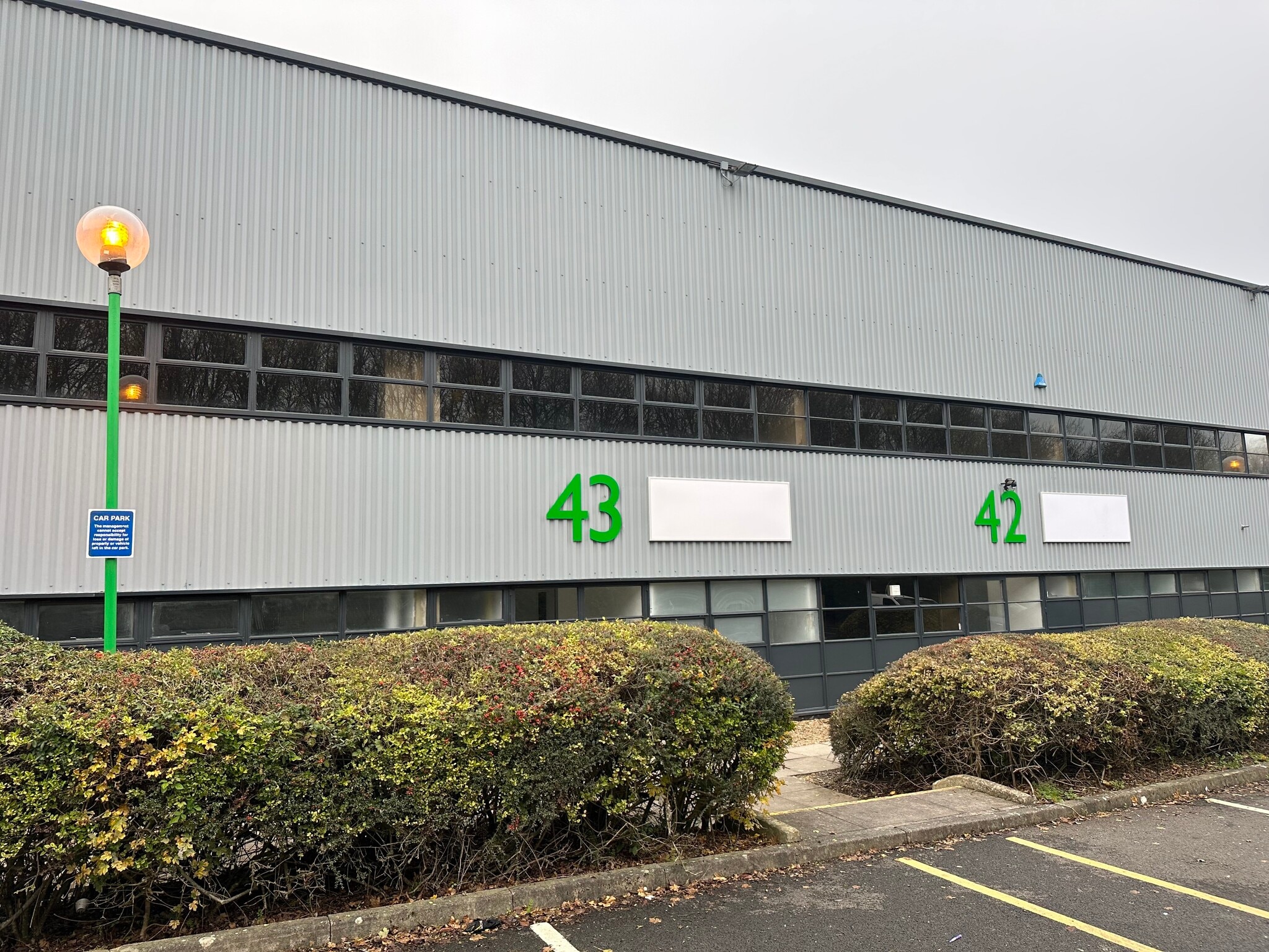 37-44 Potters Ln, Milton Keynes à louer Photo du bâtiment- Image 1 de 16