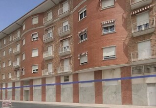 Retail in Linares, Jaén for lease Building Photo- Image 1 of 1