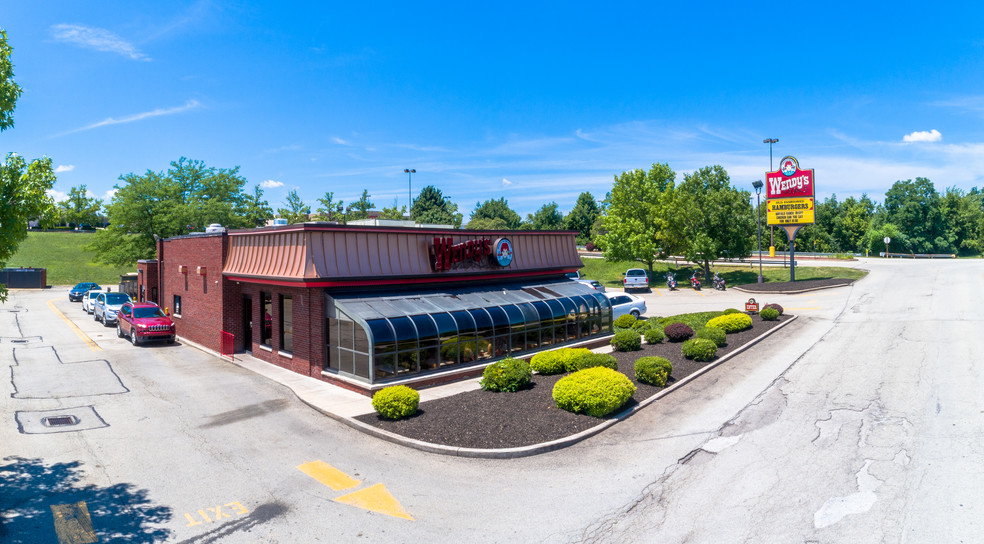 89 Restaurant Row, Uniontown, PA à vendre - Photo du bâtiment - Image 1 de 1