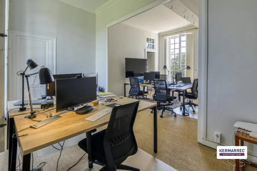 Bureau dans Nantes à louer - Photo du bâtiment - Image 2 de 11