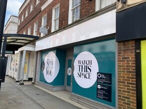 High St, Salisbury à louer Photo du bâtiment- Image 1 de 1