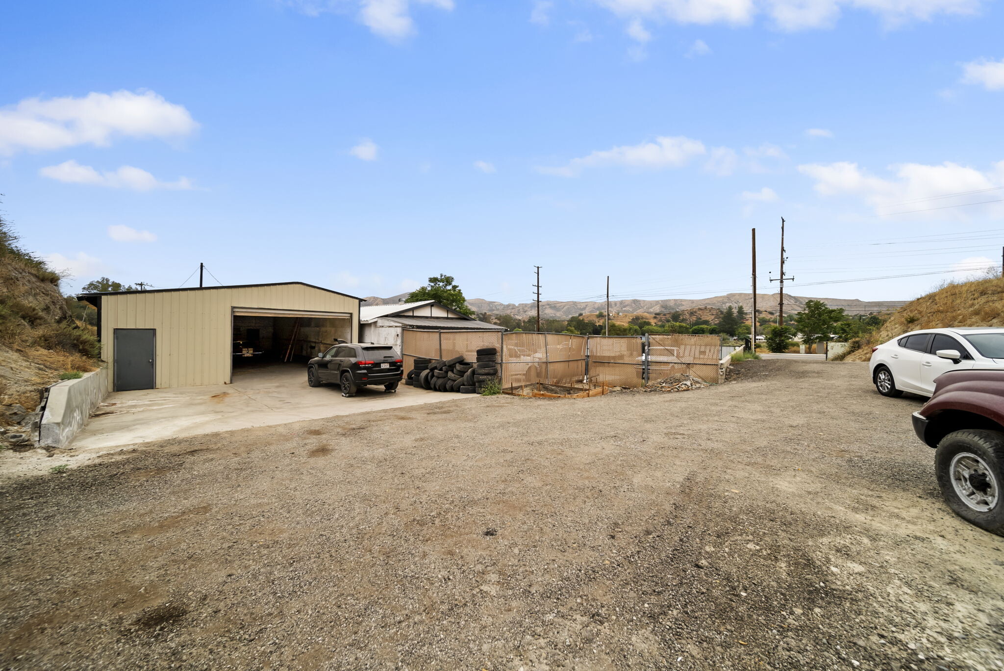 16280 Sierra Hwy, Santa Clarita, CA for lease Primary Photo- Image 1 of 13
