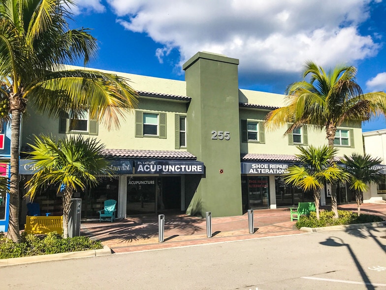 253 Commercial Blvd, Lauderdale By The Sea, FL for lease - Primary Photo - Image 1 of 4
