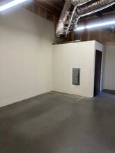 3529 Old Conejo Rd, Newbury Park, CA à louer Photo intérieure- Image 2 de 5