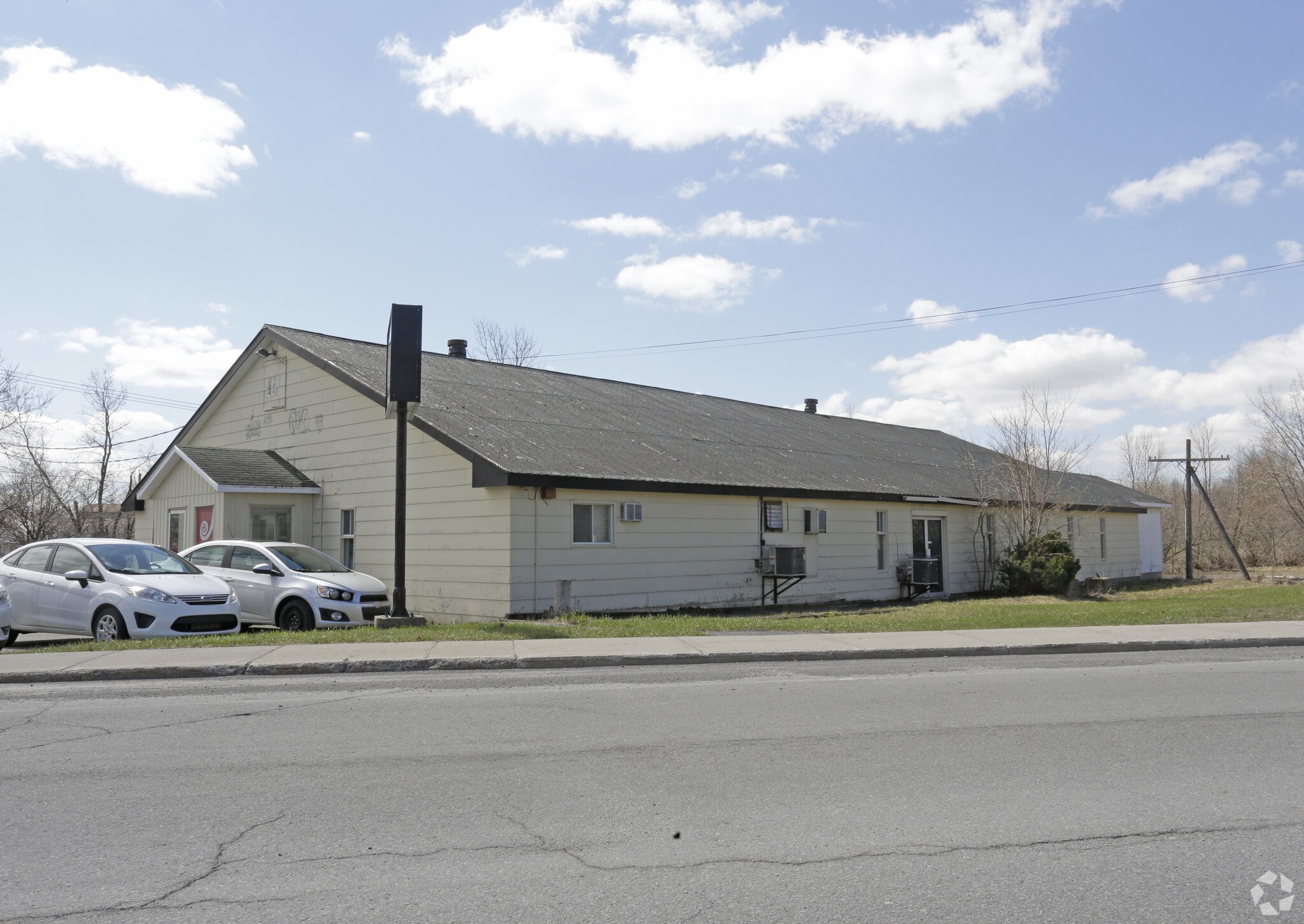 20 Montée Lasaline, Saint-Constant, QC for sale Building Photo- Image 1 of 4