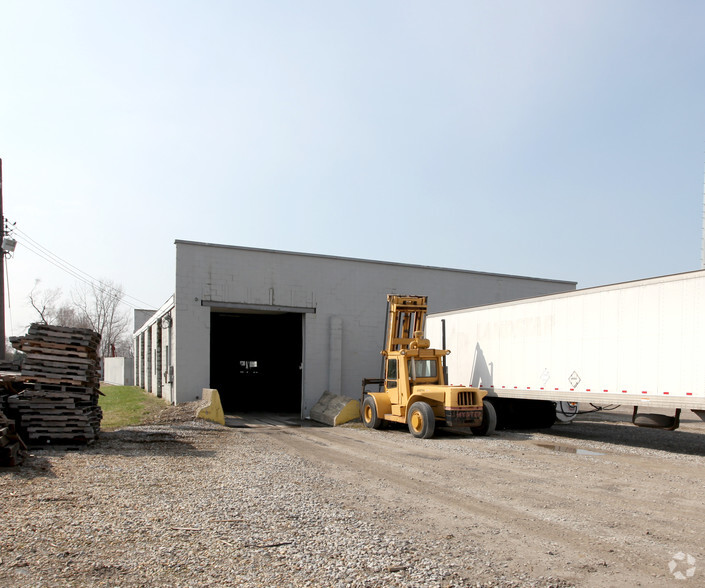 14305 E Broad St, Reynoldsburg, OH for lease - Building Photo - Image 2 of 2