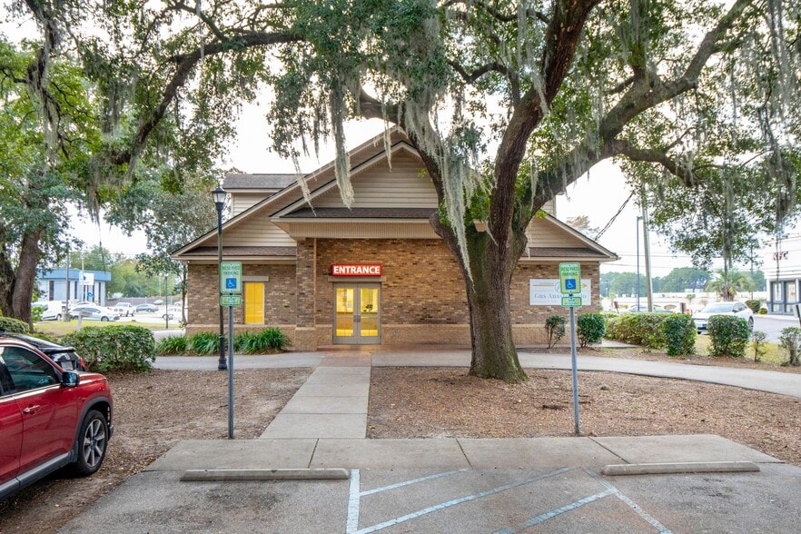 5880 Rivers Ave, North Charleston, SC for sale - Building Photo - Image 2 of 45
