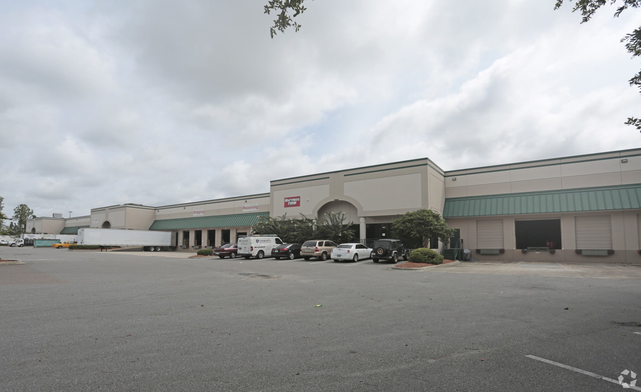 8475 Western Way, Jacksonville, FL for lease Primary Photo- Image 1 of 3