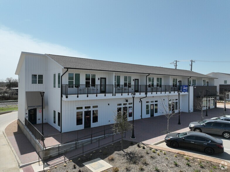 300 E Front St, Arlington, TX à louer - Photo du bâtiment - Image 3 de 7