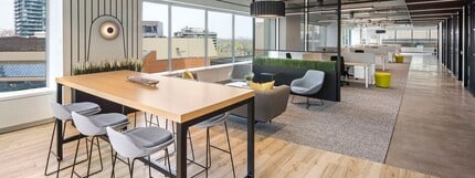 2 Bloor St E, Toronto, ON for lease Interior Photo- Image 2 of 6