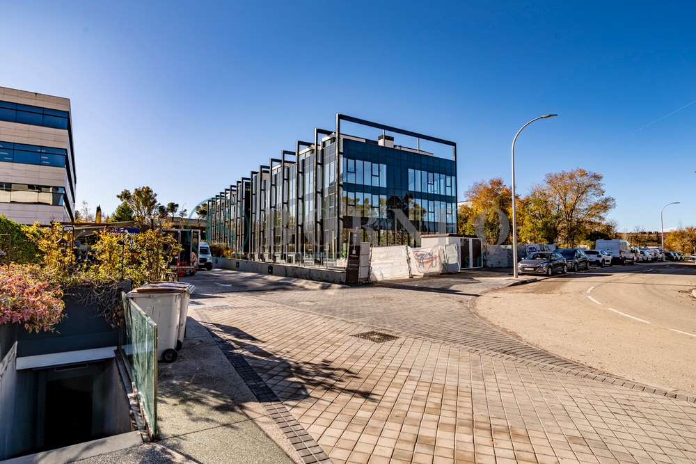 Calle Aguaron, 3, Madrid, Madrid for lease Primary Photo- Image 1 of 23