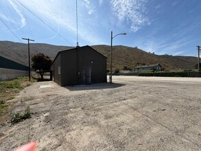 1760 N Ventura Ave, Ventura, CA for lease Interior Photo- Image 2 of 11