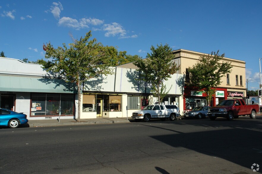 835-839 Main St, Chico, CA à vendre - Photo principale - Image 1 de 2
