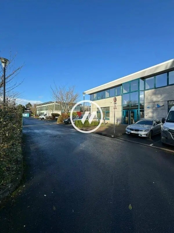 Office in Roissy-en-France for lease Building Photo- Image 1 of 4