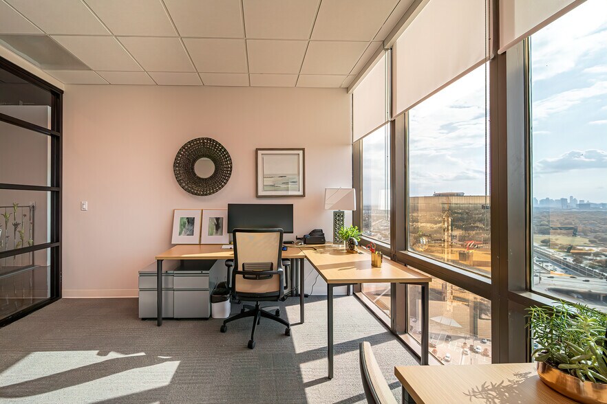 8350 N Central Expy, Dallas, TX à louer - Photo intérieure - Image 2 de 35