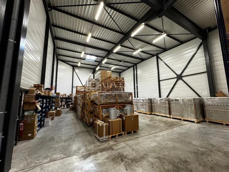 Flex in Reichstett for lease - Interior Photo - Image 3 of 9