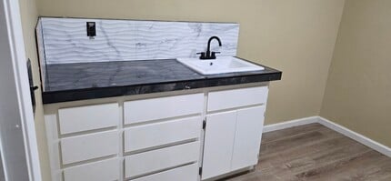 3625 Mission Ave, Carmichael, CA à louer Photo intérieure- Image 1 de 8